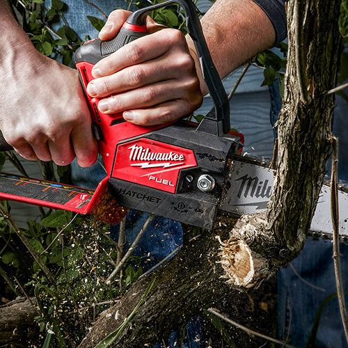 Milwaukee M12 FUEL™ HATCHET™ Pruning Saw TE Engineering